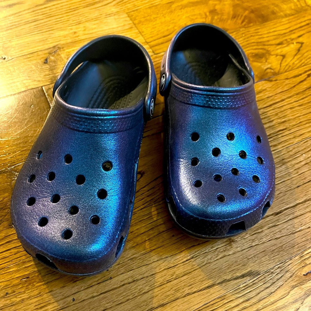 Iridescent Blue Crocs
